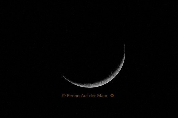 Nur der untere Teil des Mondes ist zu sehen