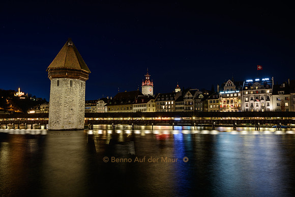 Das Wahrzeichen der Stadt Luzern - die 1365 erbaute Kapellbrücke