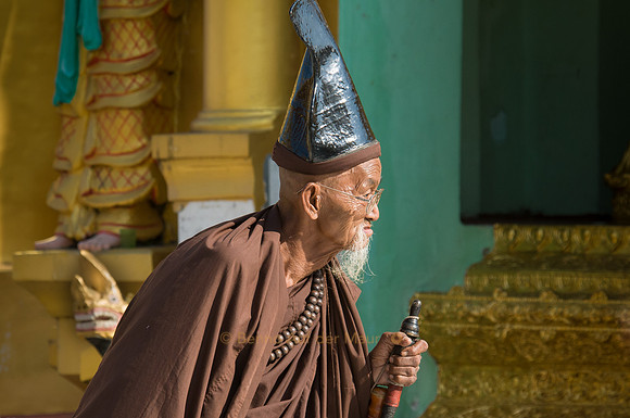 Mönch, Shwedagon Pagode