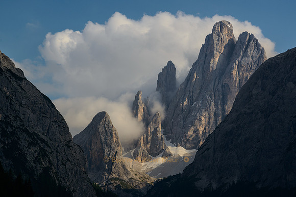 Zwöflerkofel von Wolken umweht